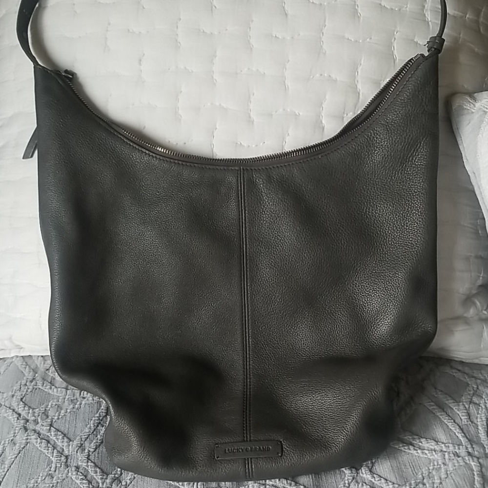 Lucky brand purse